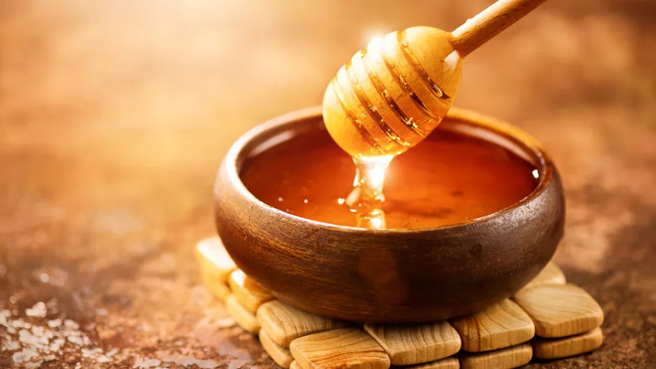 Manuka Honey: Benefits for Skin, Uses and Source